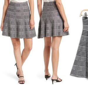 Max Studio Black & White Glen Plaid Circle Skirt
